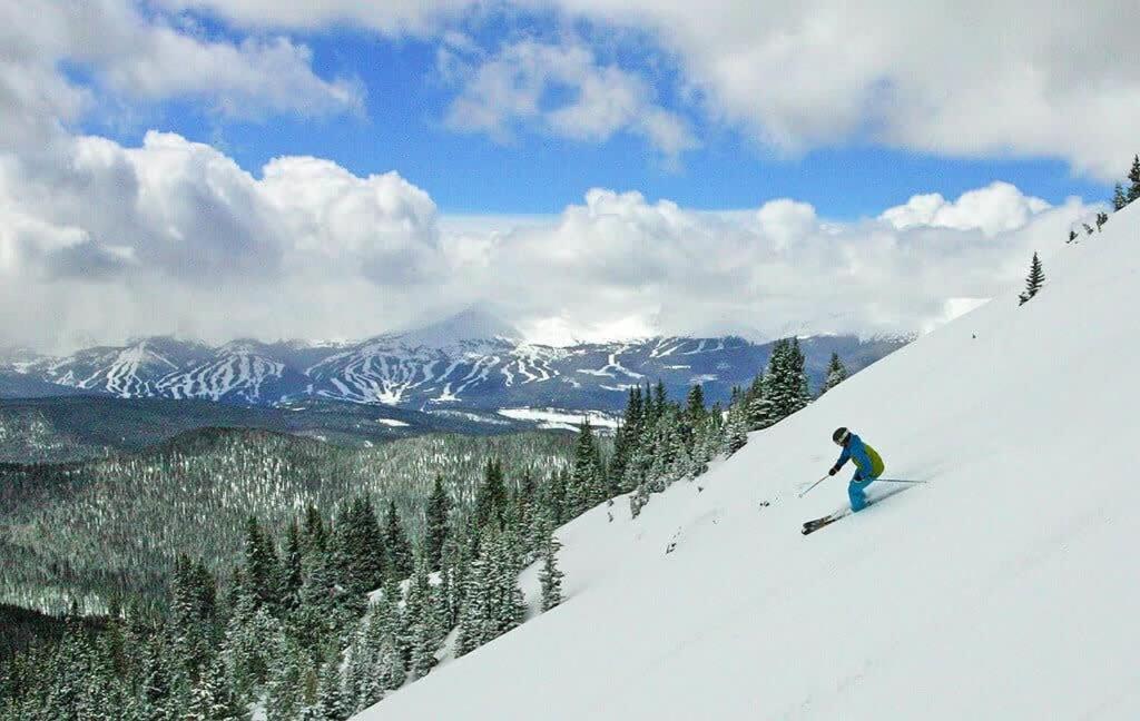 Cozy Studio With Shared Pool -3 Min To Ski Lift 布雷肯里奇 外观 照片