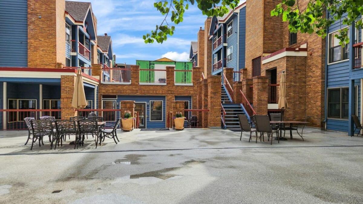 Cozy Studio With Shared Pool -3 Min To Ski Lift 布雷肯里奇 外观 照片